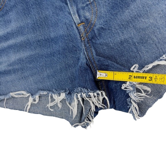 Levis Premium 501 Denim Cut Off Button Fly Medium Blue Jean Shorts Womens 30 - Picture 14 of 14